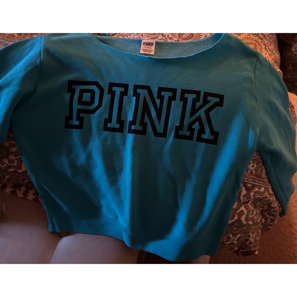 VS Pink slouchy, off shoulder Logo sweatshirt